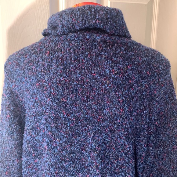 VINTAGE ERIKA Sweater - Picture 9 of 12